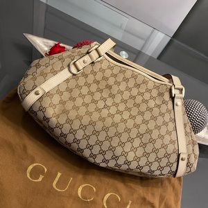 ❌SOLD❌NEW AUTHENTIC GUCCI🤎